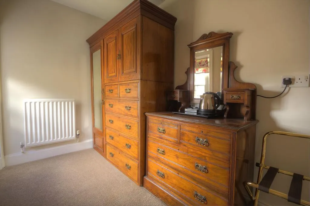 Skeldale House 'All Creatures Great & Small' By Luxury Travel Emporium- Luxury Apartments & Studios In Askrigg, Yorkshire Dales אסקריג