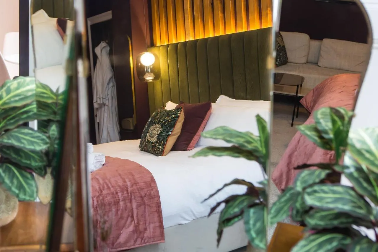 Skeldale House 'All Creatures Great & Small' By Luxury Travel Emporium- Luxury Apartments & Studios In Askrigg, Yorkshire Dales מלון דירות אסקריג
