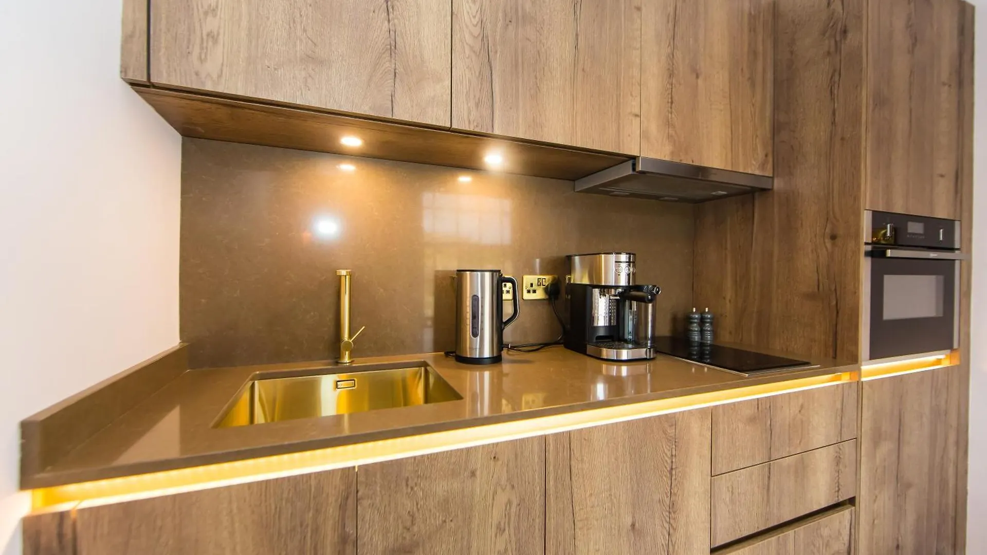 *** מלון דירות Skeldale House 'All Creatures Great & Small' By Luxury Travel Emporium- Luxury Apartments & Studios In Askrigg, Yorkshire Dales בריטניה